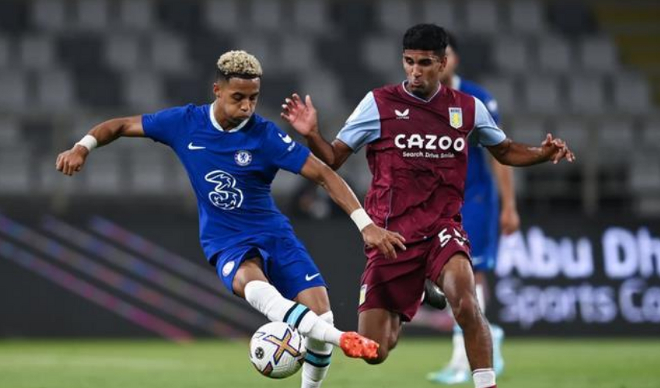 切尔西防线连续零封对手，防守稳固表现出色(切尔西防守怎么这么强)