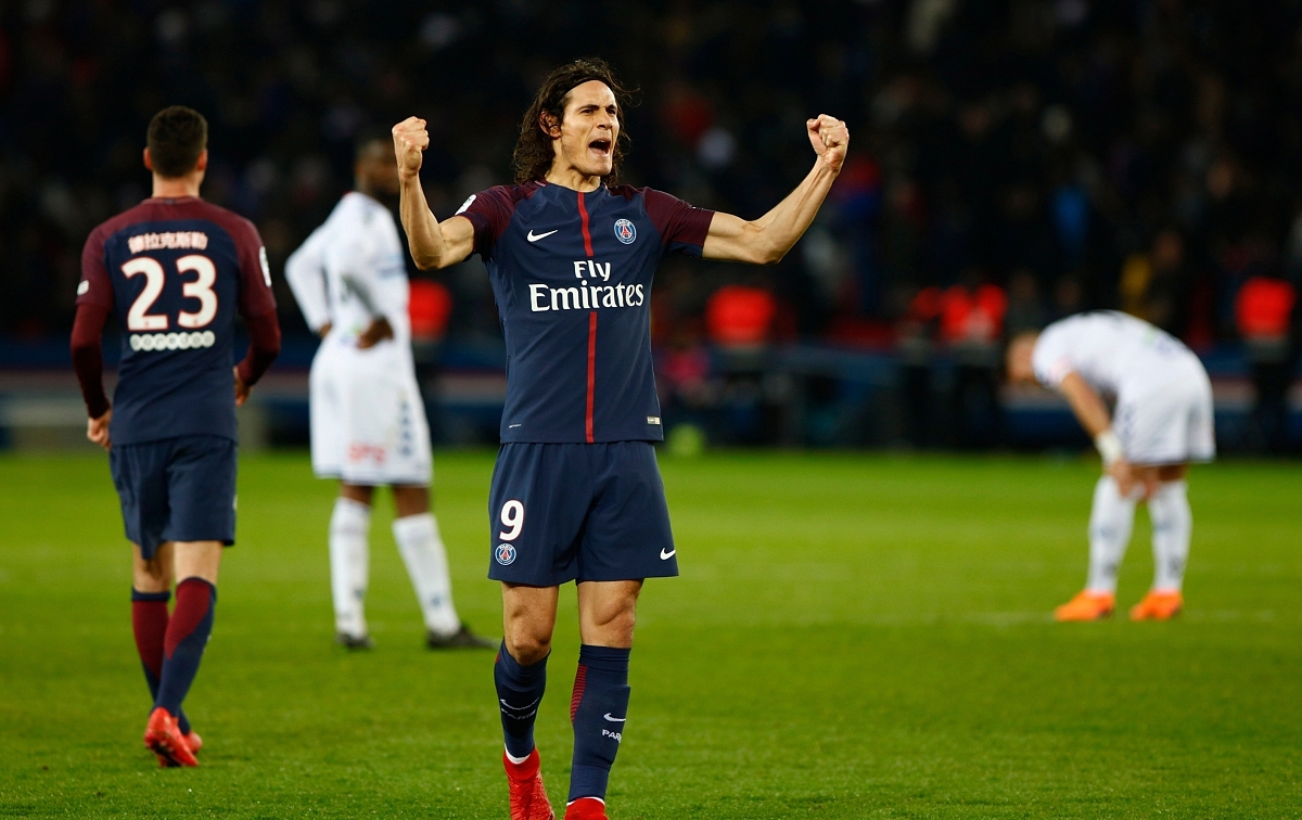 包含汉诺威客场取胜，士气大振积极面对的词条