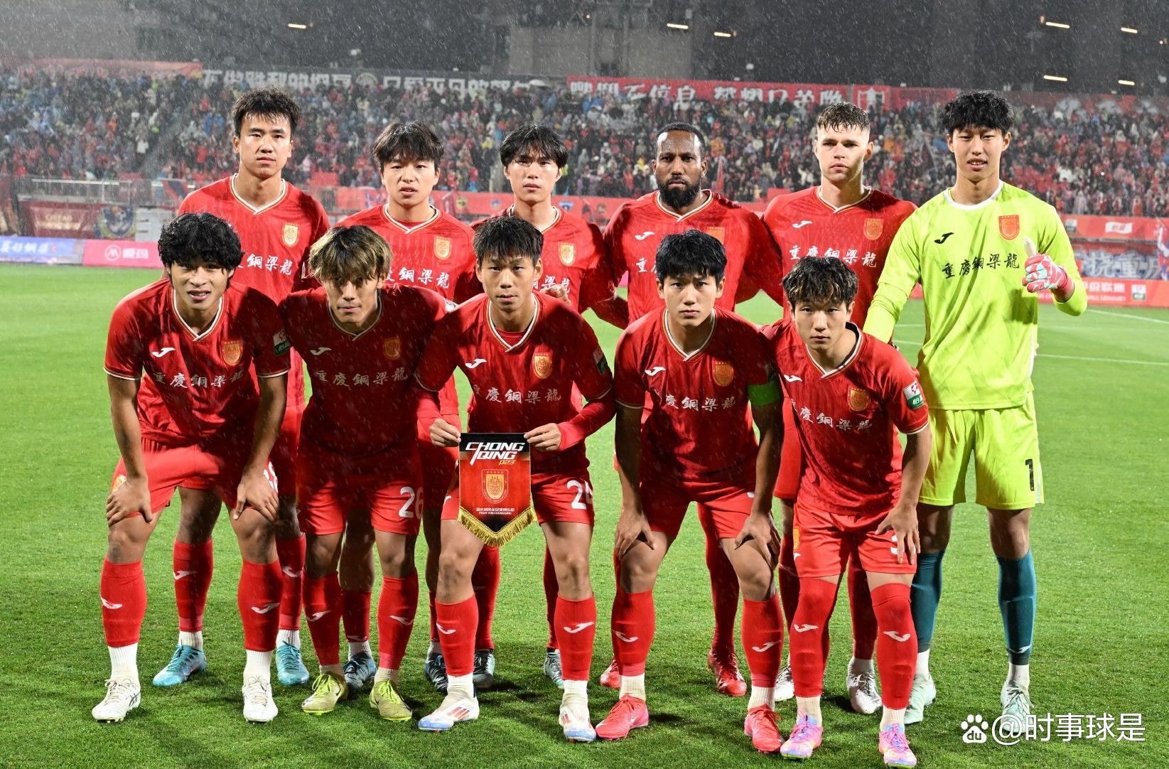 足坛热门战队齐聚,全力拼搏争夺冠军的简单介绍 足坛热门战队齐聚,全力拼搏争夺冠军的简单介绍